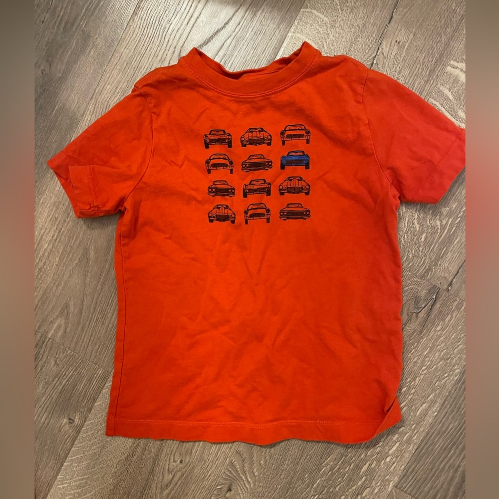 Hanna Andersson red car tee, size 6-7